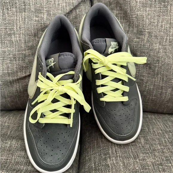 Nike Dunk low shoes (Iron grey/light ice)